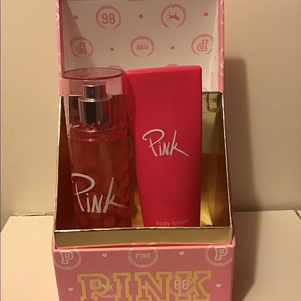 VS original PINK fragrance and lotion gift set